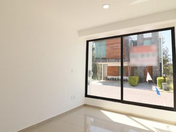 ESTRENA CASA EN VENTA EN MORELIA, ZONA ALTOZANO.
