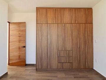 ESTRENA CASA EN VENTA EN MORELIA, ZONA ALTOZANO.