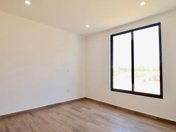 ESTRENA CASA EN VENTA EN MORELIA, ZONA ALTOZANO.