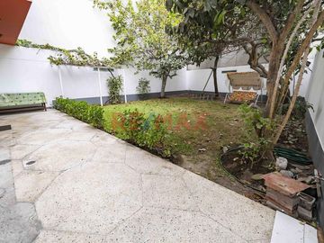 🏡 ¡Casa En Venta En Av. Higuereta – Surco!