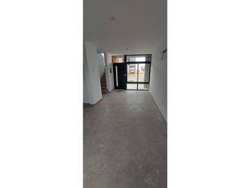VENDEMOS DUPLEX A ESTRENAR EN COLINAS DE MANANTIALES