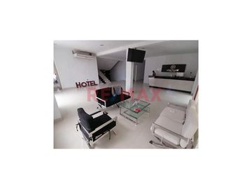 Incluye:
Hotel + Piscina + Discoteca + Restaurante
⭐ Con parámetros listos para convertirse en un hotel 4 estrellas
Ideal para eventos sociales com