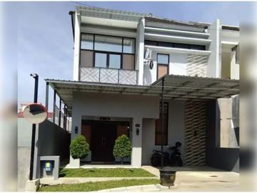 Rumah 2 Lantai Luas 105 di Arumba Sukarno Hatta kota Malang