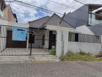 Rumah Manyar Tirtoasri SIAP HUNI Listrik 4400w