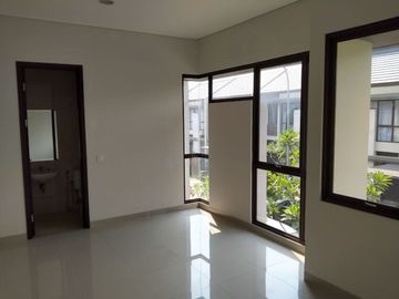 Disewakan Rumah Baru Siap Huni Askara Vanya Park BSD City Blok A