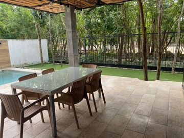 Casa en Venta en Playa del Carmen, Selvamar, Via Serena, Diseño Premium