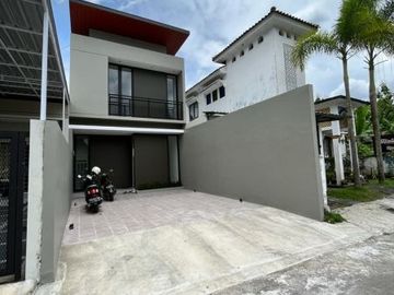 Rumah Baru Kaliurang Km 10 Sejuk