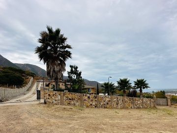 FINCA DE CAMPO CON 3 CABAÑAS  