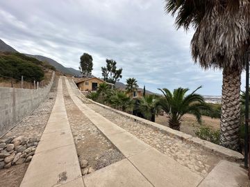 FINCA DE CAMPO CON 3 CABAÑAS  