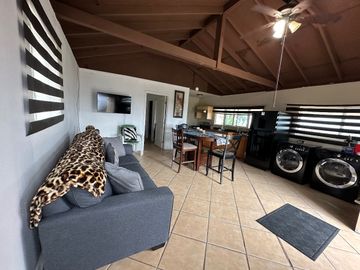FINCA DE CAMPO CON 3 CABAÑAS  