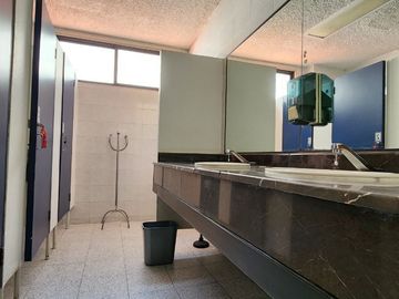 SE RENTAN OFICINAS EN LA JUAREZ