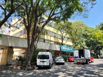 SE RENTAN OFICINAS EN LA JUAREZ