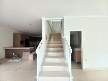 DISEWAKAN KAV UNIT DI ANTASARI JAKARTA SELATAN (fully Furnished)KOMPLEK EXLUSIVE