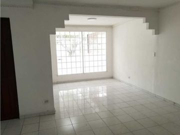 CASA EN CHANIS LA FONTANA TIPO DUPLEX 5REC 3B COMERCIAL /RESIDENCIAL