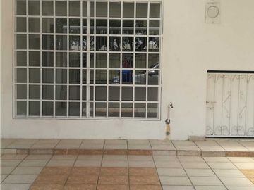 CASA EN CHANIS LA FONTANA TIPO DUPLEX 5REC 3B COMERCIAL /RESIDENCIAL