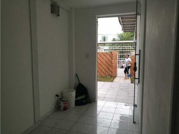 CASA EN CHANIS LA FONTANA TIPO DUPLEX 5REC 3B COMERCIAL /RESIDENCIAL
