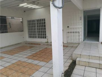 CASA EN CHANIS LA FONTANA TIPO DUPLEX 5REC 3B COMERCIAL /RESIDENCIAL