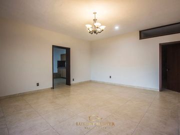 Casa en venta bugambilias
