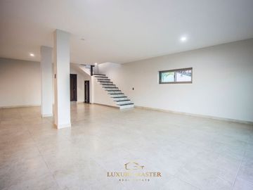 Casa en venta bugambilias