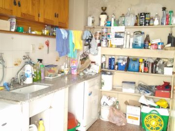 CASA DE 4 AMBIENTES EN LOTE PROPIO. ¡¡¡ EXCELENTE ESTADO