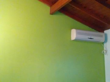 CASA DE 4 AMBIENTES EN LOTE PROPIO. ¡¡¡ EXCELENTE ESTADO