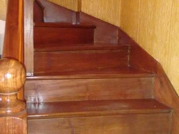 CASA DE 4 AMBIENTES EN LOTE PROPIO. ¡¡¡ EXCELENTE ESTADO