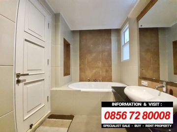 DIJUAL TOWNHOUSE / RUMAH dgn ONE GATED SYSTEM di KEMANG TIMUR, JAKSEL
