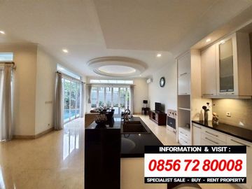 DIJUAL TOWNHOUSE / RUMAH dgn ONE GATED SYSTEM di KEMANG TIMUR, JAKSEL