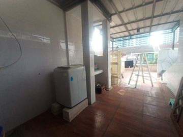Rumah dijual TERmurah 2 lantai siap huni bebas banjir strategis Galaxy bekasi