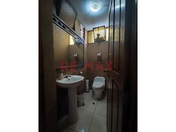 Venta Casa En Salamanca Urb Los Recaudadores *** At 200M2 + Cochera