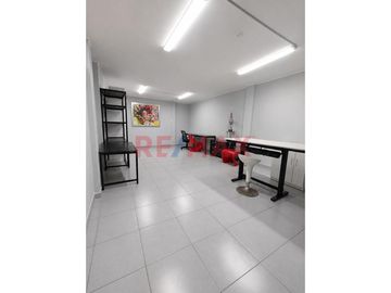 Venta Casa En Salamanca Urb Los Recaudadores *** At 200M2 + Cochera
