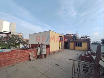 Venta Casa En Salamanca Urb Los Recaudadores *** At 200M2 + Cochera