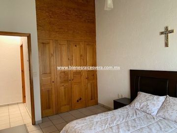 CASA EN VENTA EN TEQUISQUIAPAN EN VIÑEDOS SOL