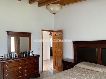 CASA EN VENTA EN TEQUISQUIAPAN EN VIÑEDOS SOL