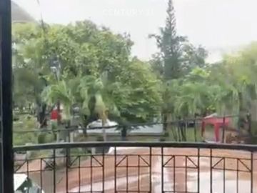 Di Jual Rumah Depan Taman Di Komplek Premium Kelapa Gading