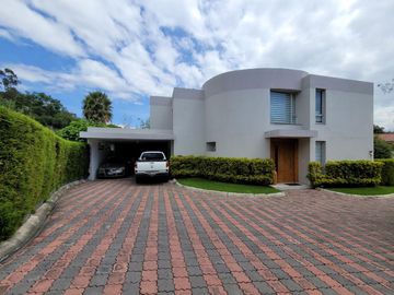 Casa - Cumbayá