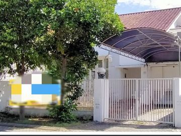 Rumah One gate di Taman Puspa raya Citraland sby
