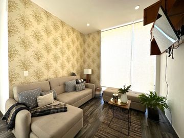 Casa en Venta en VALLE IMPERIAL con Campo de Golf, Zapopan, Jalisco.