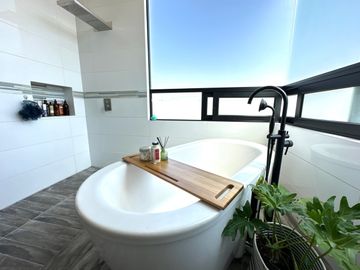 Casa en Venta en VALLE IMPERIAL con Campo de Golf, Zapopan, Jalisco.