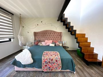 Casa en Venta en VALLE IMPERIAL con Campo de Golf, Zapopan, Jalisco.