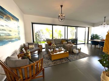 Casa en Venta en VALLE IMPERIAL con Campo de Golf, Zapopan, Jalisco.