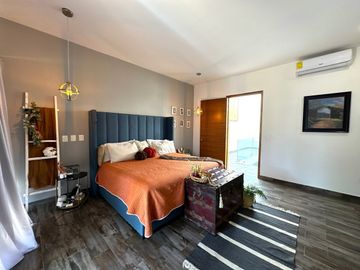 Casa en Venta en VALLE IMPERIAL con Campo de Golf, Zapopan, Jalisco.