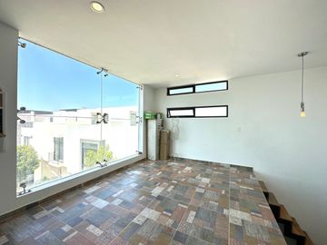 Casa en Venta en VALLE IMPERIAL con Campo de Golf, Zapopan, Jalisco.