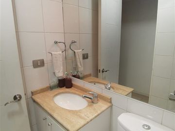 Departamento en arriendo de 4 dorm. en Providencia