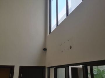 Disewakan Rumah Eminent Cluster Prestigia BSD City Tangerang Murah Bagus