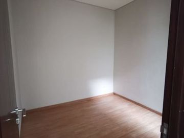 Disewakan Rumah Eminent Cluster Prestigia BSD City Tangerang Murah Bagus