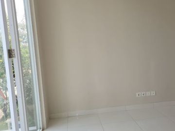 Discovery Eola Bintaro, Dijual Rumah 2 Lantai Tanpa Furniture. GB-8744