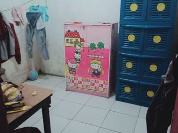 rumah dijual butuh bedahan sawangan surat SHM