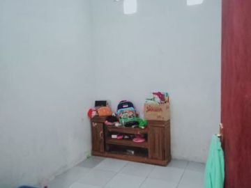 rumah dijual butuh bedahan sawangan surat SHM