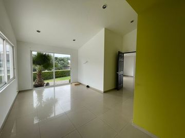 OPORTUNIDAD: CASA CON INCREIBLE VISTA